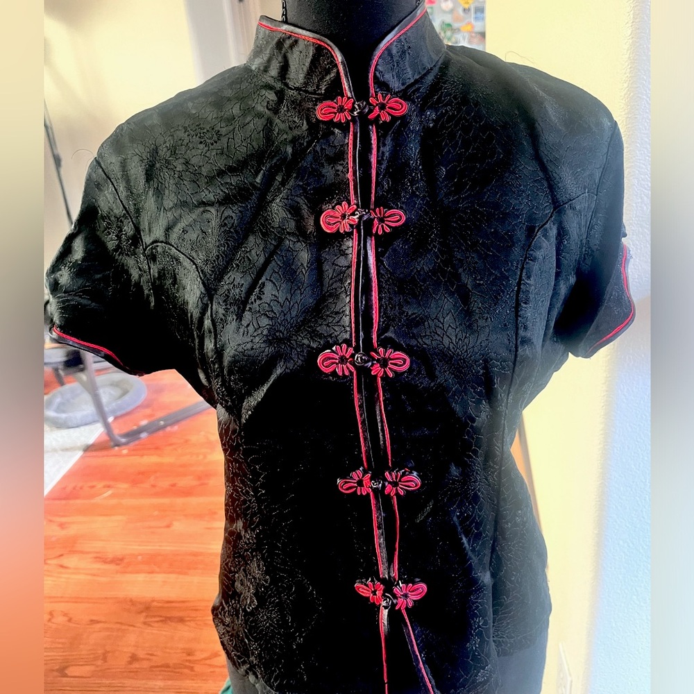 Black Chinese style top